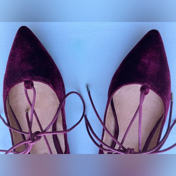 Steve Madden Lecrew burgundy Velvet Lace up flats in size 7.5. Like new! - Picture 7 of 14